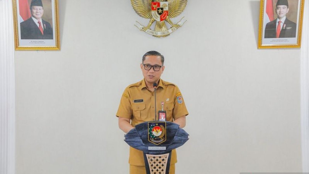 Kementerian Dalam Negeri (Kemendagri) tengah mempersiapkan Persidangan ke-18 Sekretariat Bersama Jawatankuasa Kerja Sosial Ekonomi Malaysia-Indonesia (Sosek Malindo) tahun 2025 di Malaysia, dengan fokus pada revisi aturan, optimalisasi Pos Lintas Batas Ne