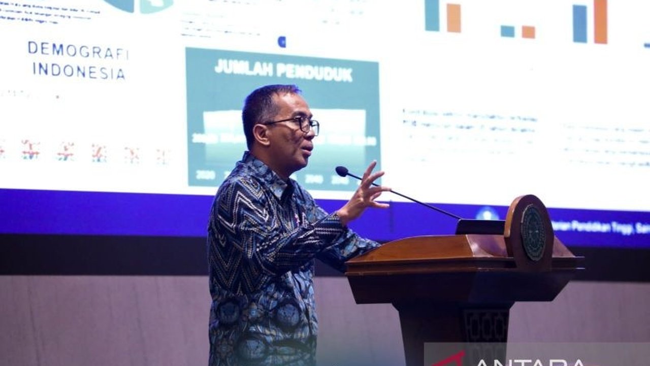 Mendikbudristek Brian Yuliarto mendorong perguruan tinggi meningkatkan kualitas SDM Indonesia melalui hilirisasi inovasi dan peningkatan jumlah lulusan pascasarjana, serta kebijakan beasiswa LPDP baru.