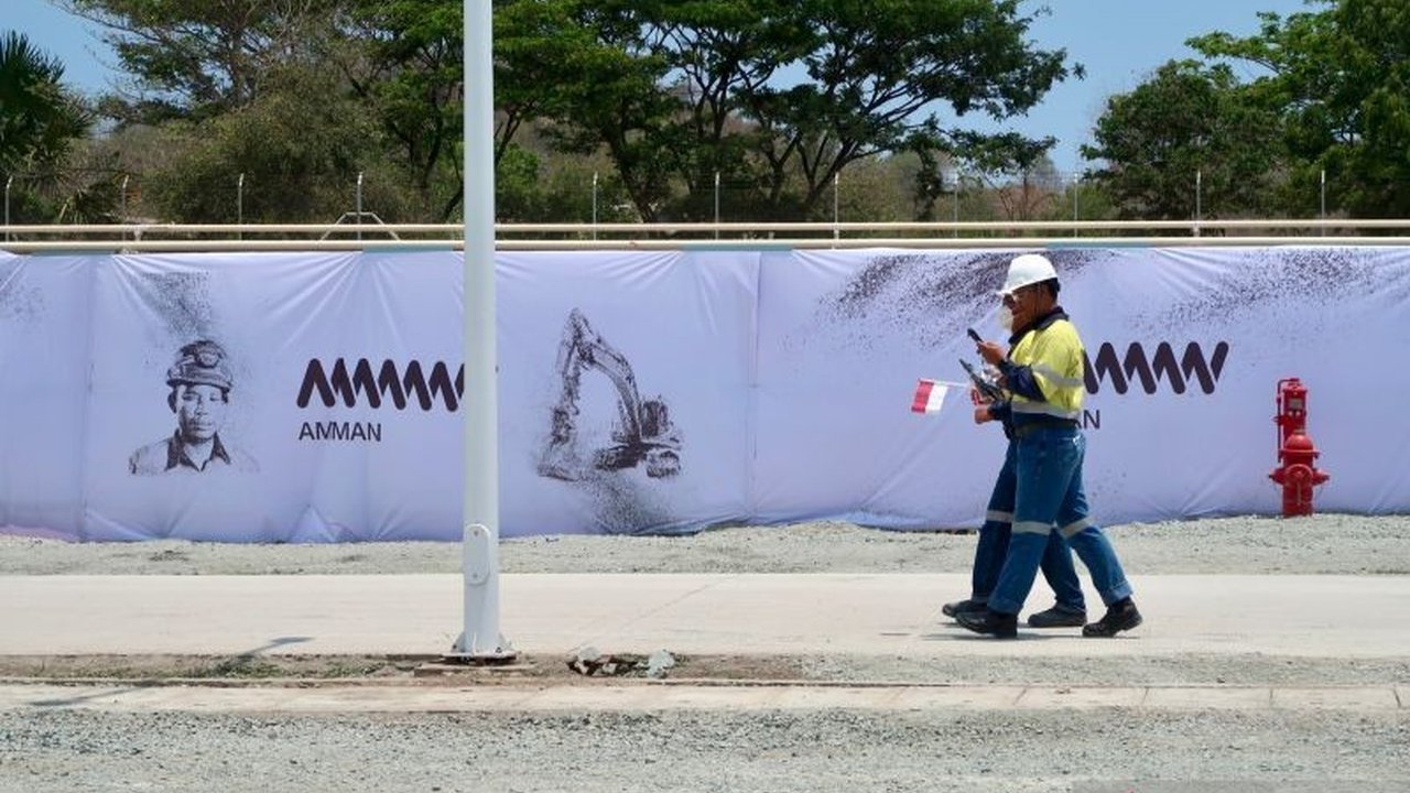 PT Amman Mineral Internasional (AMMAN) berhasil membukukan laba bersih US$642 juta pada 2024, meningkat 148 persen dibandingkan tahun sebelumnya, dan berkontribusi signifikan terhadap pertumbuhan ekonomi Nusa Tenggara Barat.