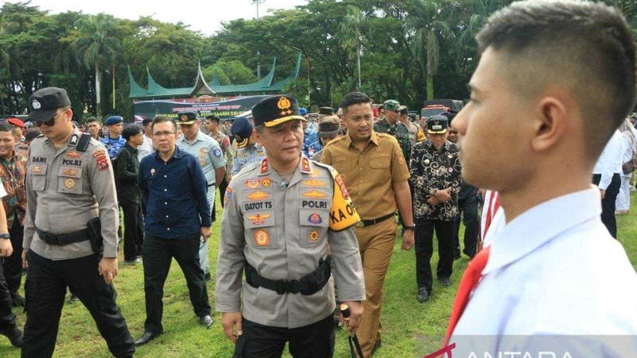 Polda Sumbar memastikan kesiapan pengamanan arus mudik dan Idul Fitri 2025 dengan mendirikan 85 pos pengamanan di lokasi-lokasi strategis di Sumatra Barat.