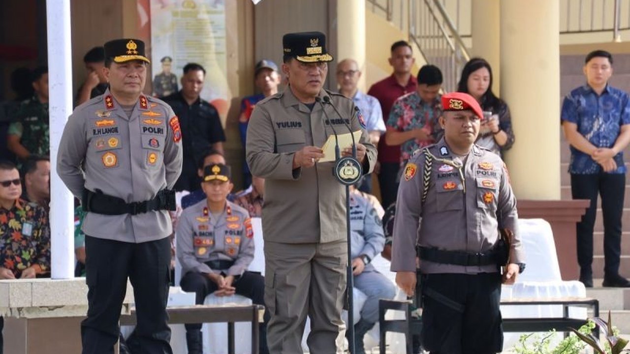 Polda Sulut menggelar apel pasukan Operasi Ketupat 2025 untuk mengamankan Idul Fitri 1446 H, melibatkan ribuan personel gabungan TNI-Polri dan instansi terkait demi mudik aman dan nyaman bagi masyarakat Sulawesi Utara.