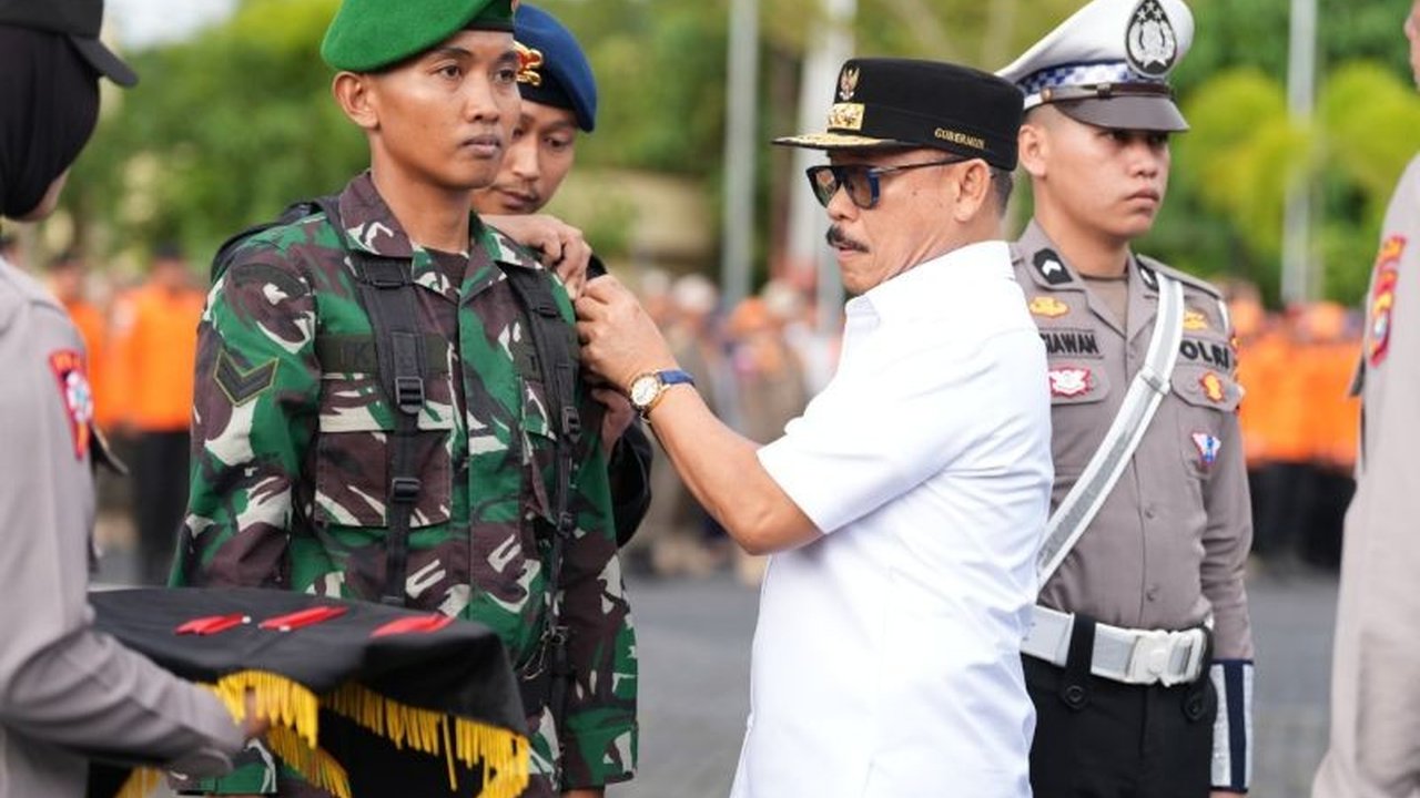 Pemerintah Provinsi Sulawesi Barat (Sulbar) bersiap menghadapi potensi longsor dengan menyiagakan alat berat di jalur trans Sulawesi guna memastikan kelancaran arus mudik Lebaran 1446 H tahun 2025.