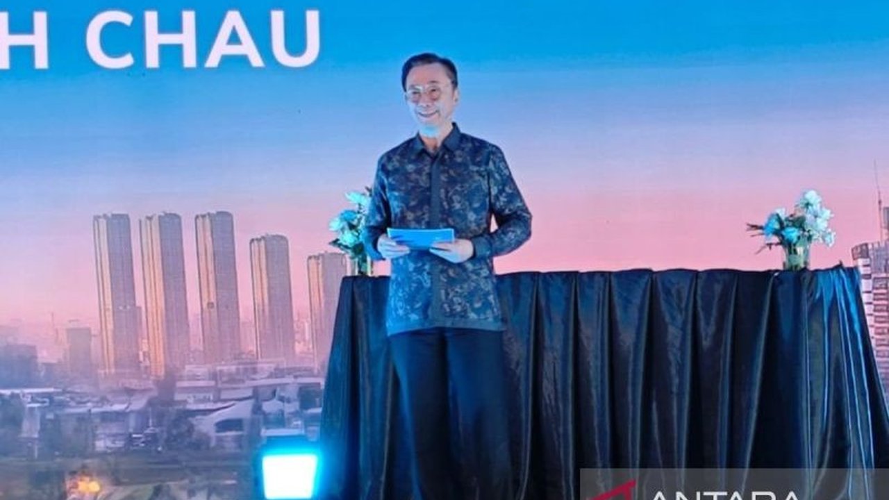VinFast, produsen mobil Vietnam, akan membangun pabrik di Subang, Jawa Barat, yang ditargetkan selesai pada tahun 2025 dan akan menciptakan ribuan lapangan kerja baru.