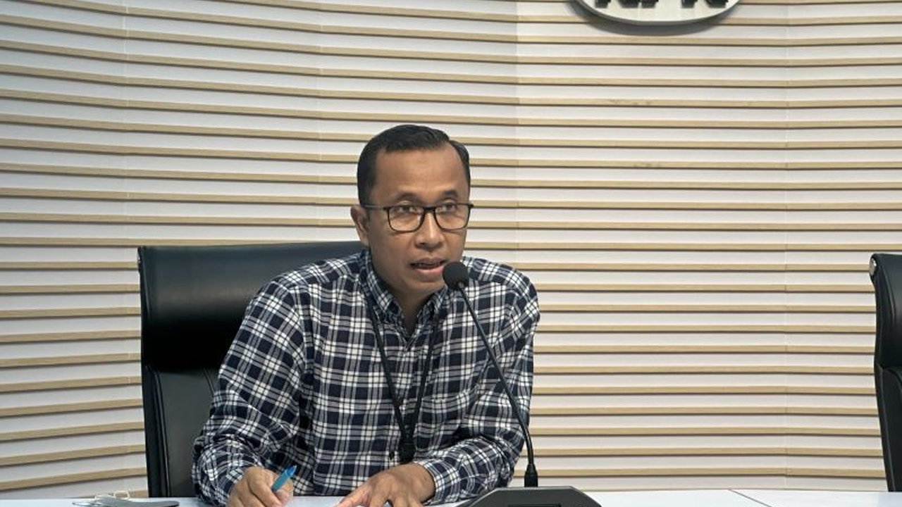 Komisi Pemberantasan Korupsi (KPK) berencana memeriksa Ridwan Kamil setelah Lebaran terkait dugaan korupsi proyek iklan di Bank BJB dengan potensi kerugian negara mencapai Rp222 miliar.