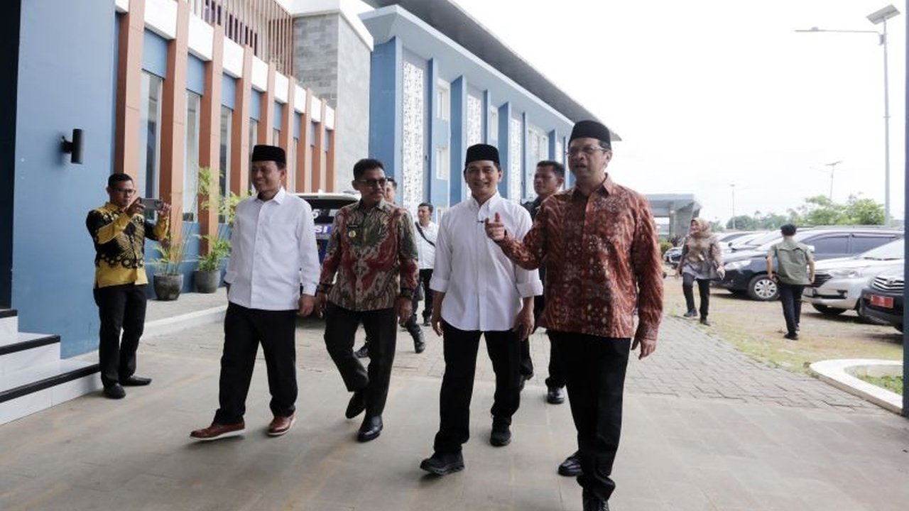 Pembangunan Asrama Haji Grand El Hajj Cipondoh, Tangerang, telah mencapai 80 persen dan ditargetkan menjadi embarkasi dan debarkasi haji Banten pada 2025, memudahkan jamaah.