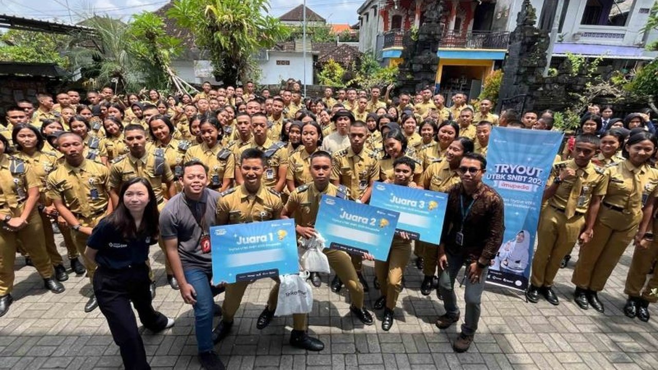 Telkomsel melalui Ilmupedia menggelar tryout UTBK SNBT 2025 di Bali dan NTB untuk membantu siswa SMA sederajat mempersiapkan diri menghadapi Seleksi Nasional Penerimaan Mahasiswa Baru.