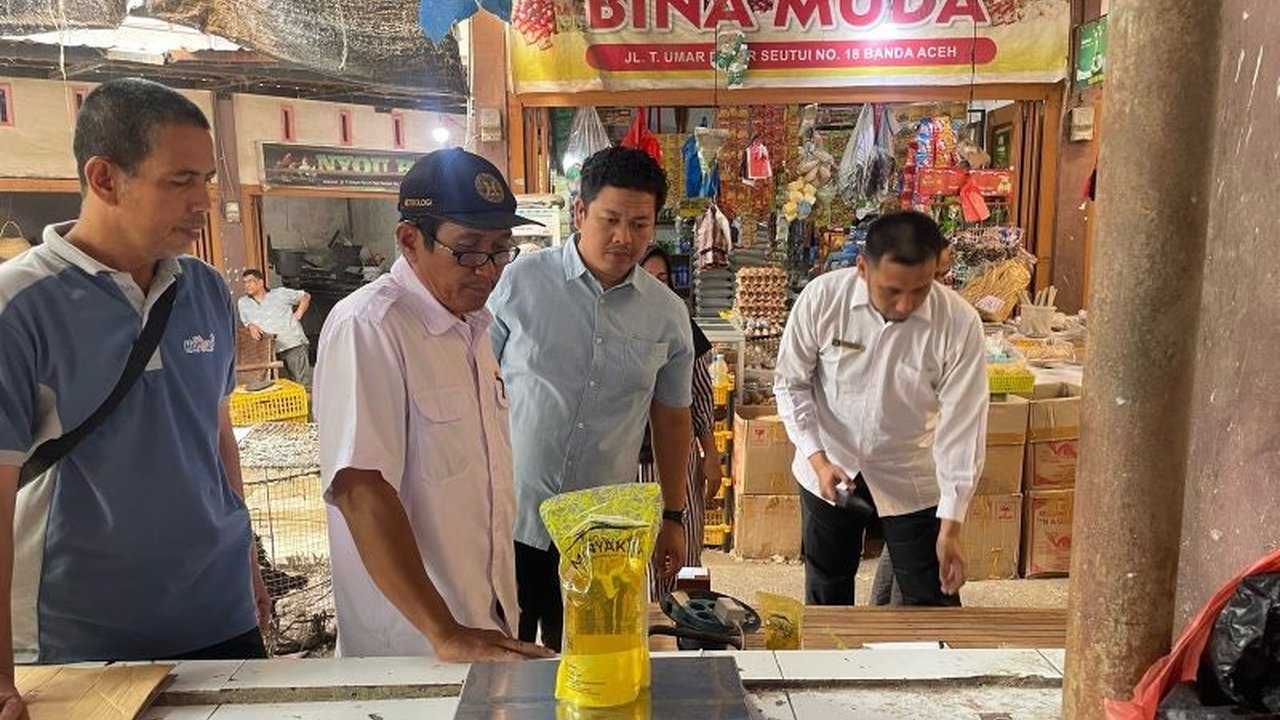 Satreskrim Polresta Banda Aceh memastikan takaran Minyakita di pasaran sesuai kemasan dan imbau masyarakat tidak khawatir setelah melakukan pengecekan di sejumlah pasar tradisional dan modern.