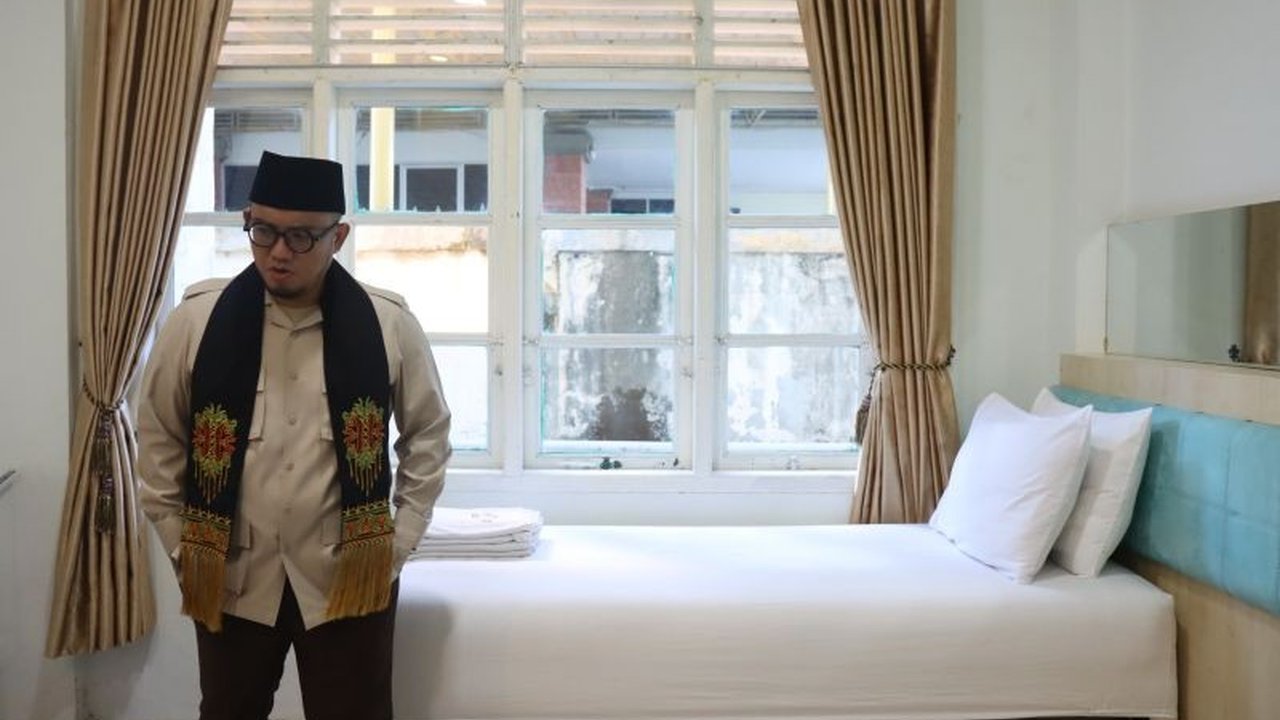 UPT Asrama Haji Embarkasi Aceh berkomitmen memberikan layanan terbaik bagi jamaah haji 2025 dengan fasilitas setara hotel bintang tiga, siap memberikan kenyamanan dan kepuasan.