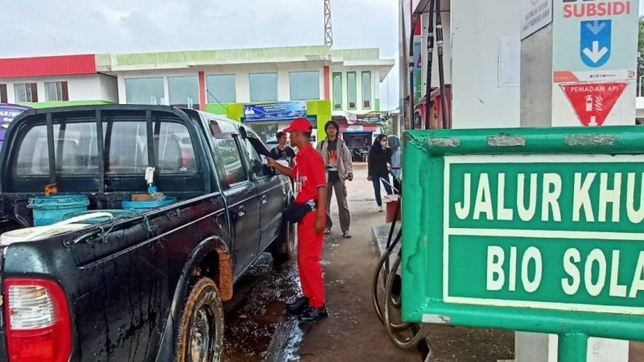 PT Pertamina Patra Niaga Regional Sumbagut memprediksi peningkatan kebutuhan LPG sebesar 5,4 persen dan BBM jenis Gasoline 13 persen di Kepri selama Lebaran 2025, serta telah menyiapkan Satgas untuk mengamankan pasokan energi.