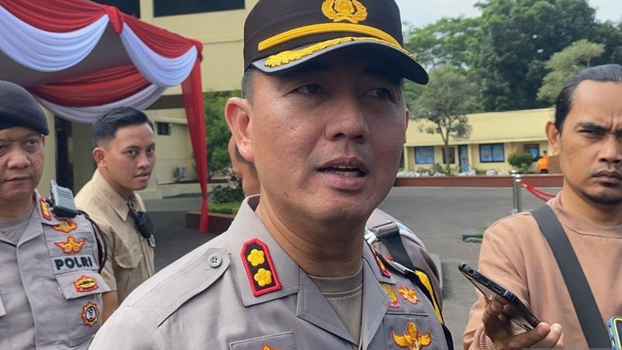 Kepolisian Resort Cianjur tempatkan penembak jitu di jalur mudik untuk antisipasi kejahatan dan memberikan rasa aman kepada pemudik Jelang Lebaran 2025.