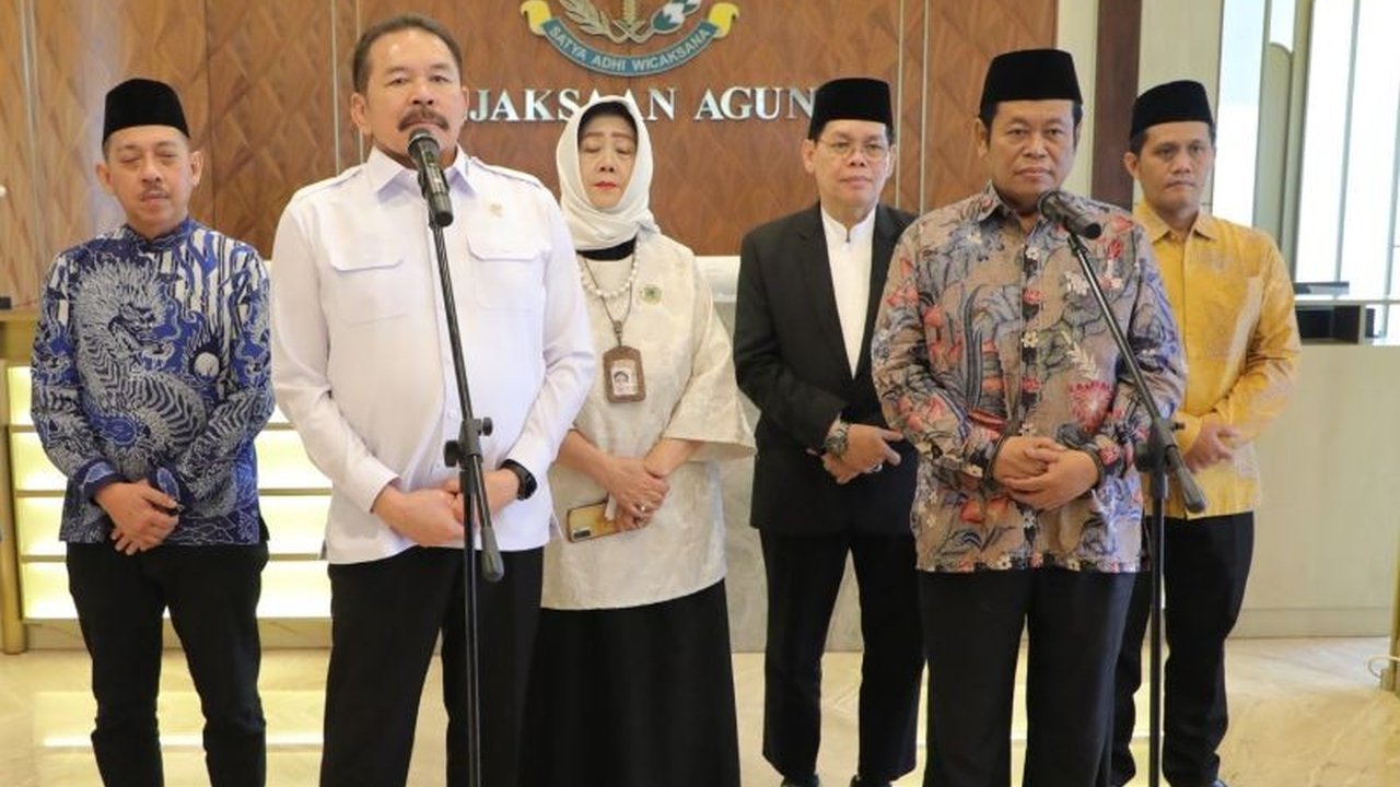 Kejaksaan Agung dan Majelis Ulama Indonesia (MUI) resmi bekerja sama memberantas narkoba dan korupsi di Indonesia melalui edukasi dan penegakan hukum yang lebih efektif.
