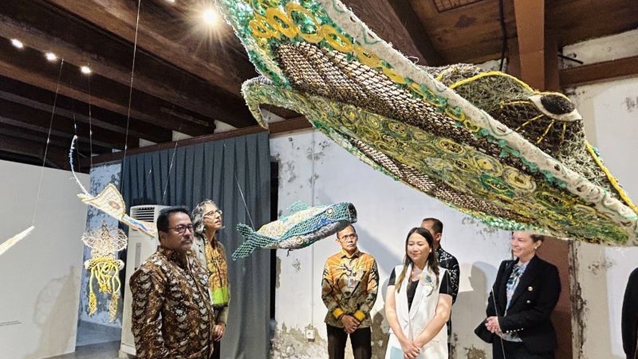 Kerja sama Indonesia-Australia hadirkan pameran seni bertema sampah laut, 