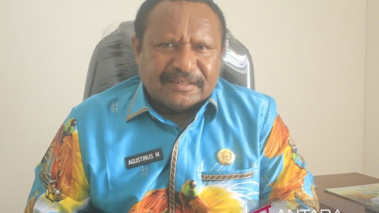 Pemerintah Kabupaten Jayawijaya telah menyiapkan anggaran Rp14,2 miliar untuk membayar Tunjangan Hari Raya (THR) Idul Fitri dan gaji ke-13 ASN pada tahun 2025, memastikan pembayaran sebelum masa libur.