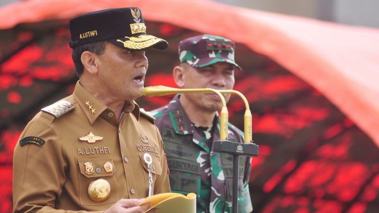 Gubernur Jawa Tengah mengimbau pengusaha untuk mematuhi aturan operasional kendaraan sumbu tiga selama periode mudik Lebaran 2025 guna memastikan kelancaran arus lalu lintas.