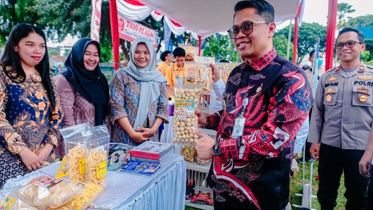Pemerintah Kota Magelang menggelar pasar murah untuk membantu masyarakat mendapatkan kebutuhan pokok menjelang Lebaran 2025 sekaligus mendukung UMKM lokal.