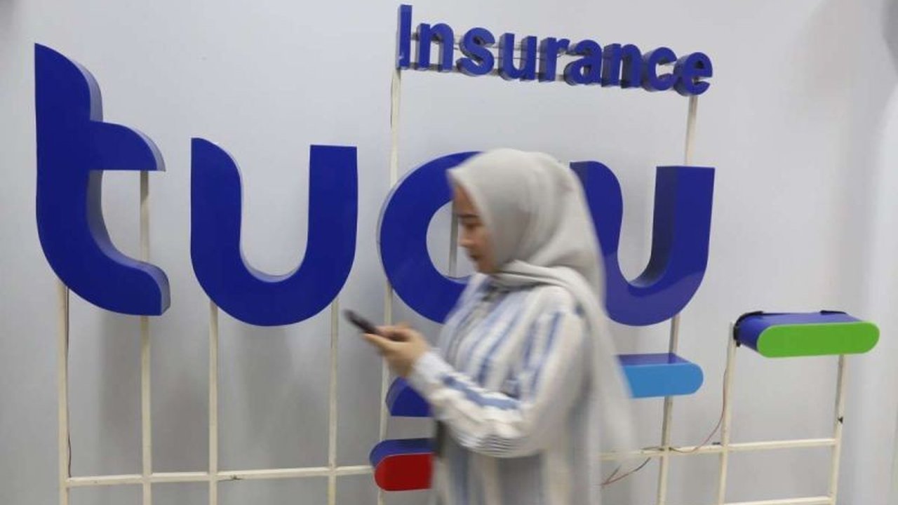 PT Asuransi Tugu Pratama Indonesia Tbk (TUGU) menargetkan pertumbuhan premi 8 persen di 2025 lewat strategi ekspansi bisnis, digitalisasi, dan pengelolaan modal efektif, serta fokus pada segmen properti dan ritel.