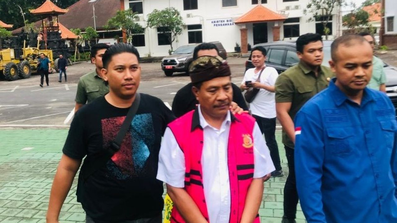 Kepala DPMPTSP Buleleng Ditahan! Tersangka Kasus Pemerasan Pengembang Rumah Subsidi