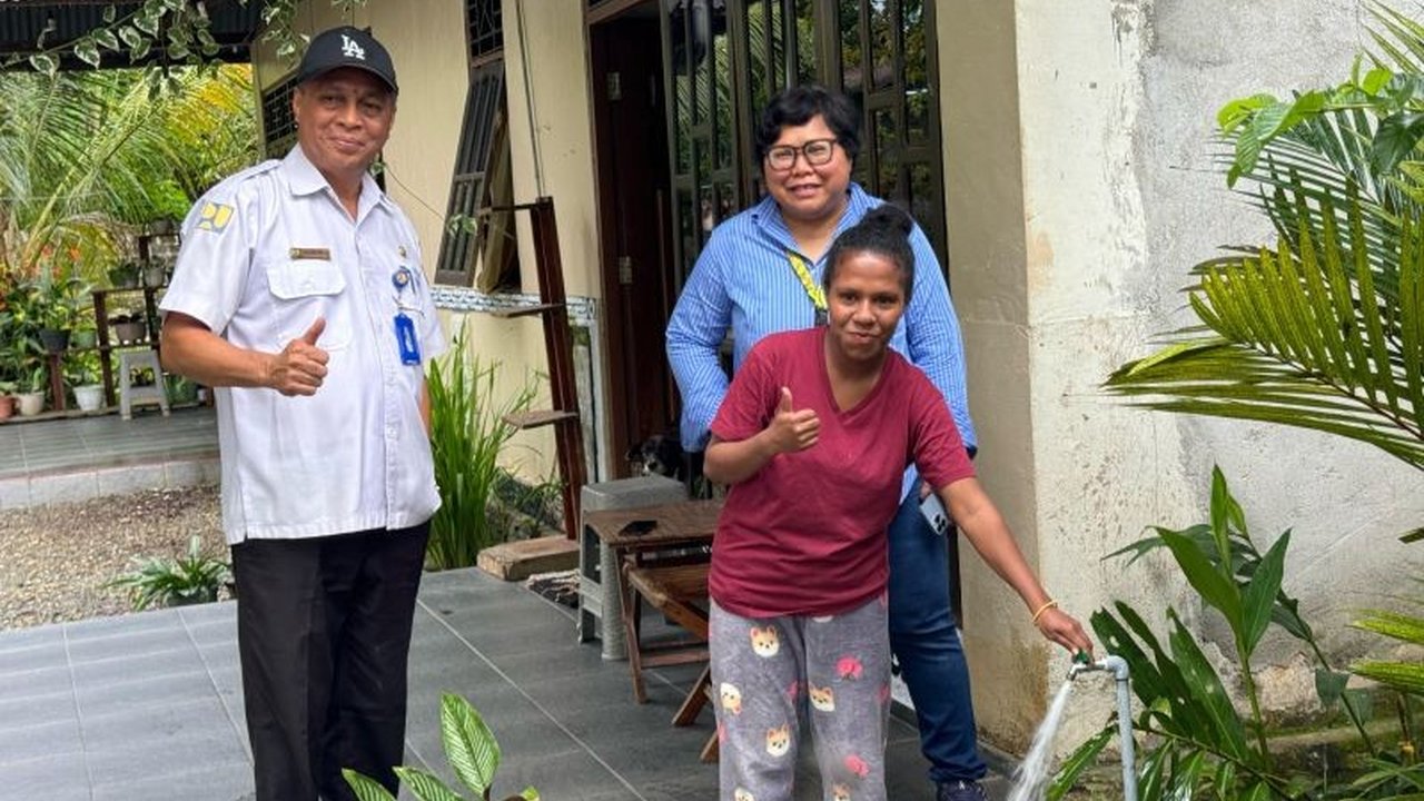 PT Freeport Indonesia dan Pemkab Mimika berkolaborasi dalam uji coba distribusi air bersih dari WTP Kuala Kencana kepada 2.700 rumah warga di Timika, Papua Tengah, guna meningkatkan kualitas hidup masyarakat.