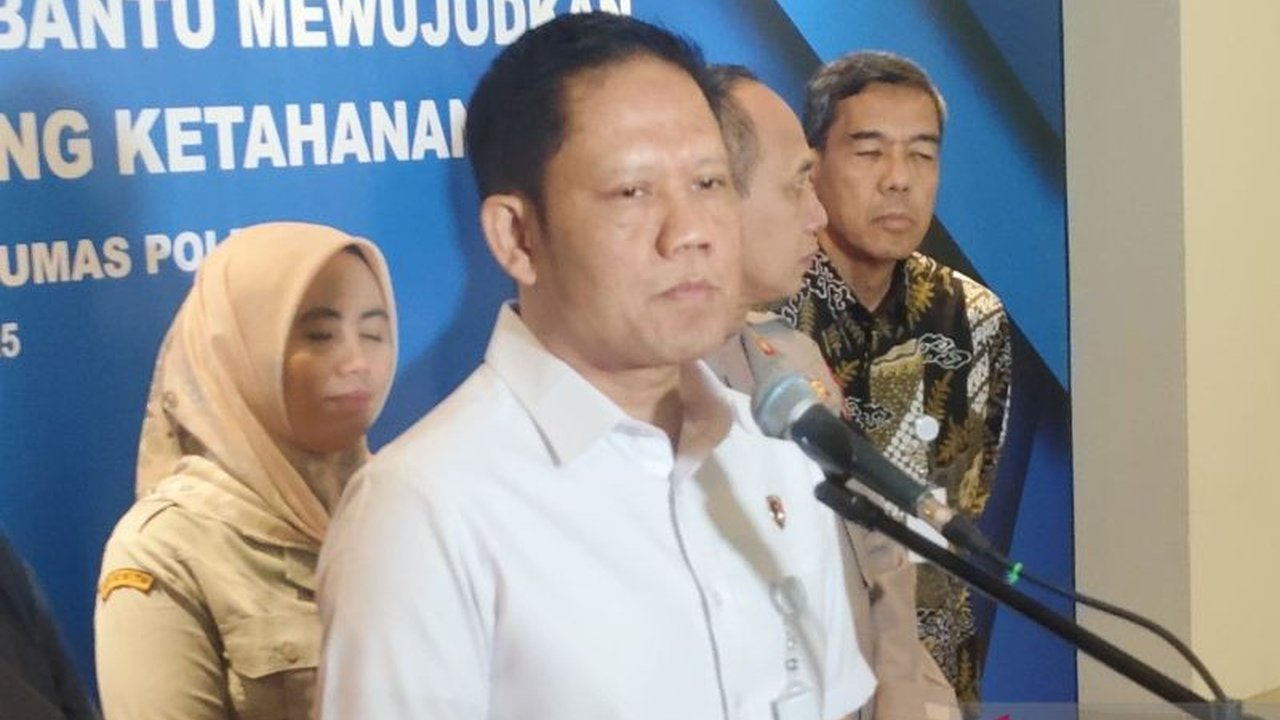 Satgas Pangan Polri menyelidiki temuan beras kemasan yang takarannya tidak sesuai dengan label, merespon laporan warga dan video viral di media sosial.