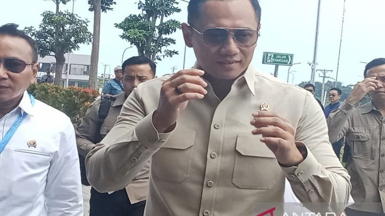 Menteri Koordinator Bidang Infrastruktur dan Pembangunan Kewilayahan, Agus Harimurti Yudhoyono (AHY), optimistis Kawasan Industri Terpadu Batang (KITB) akan menjadi penggerak utama perekonomian nasional, bukan hanya Jawa Tengah.