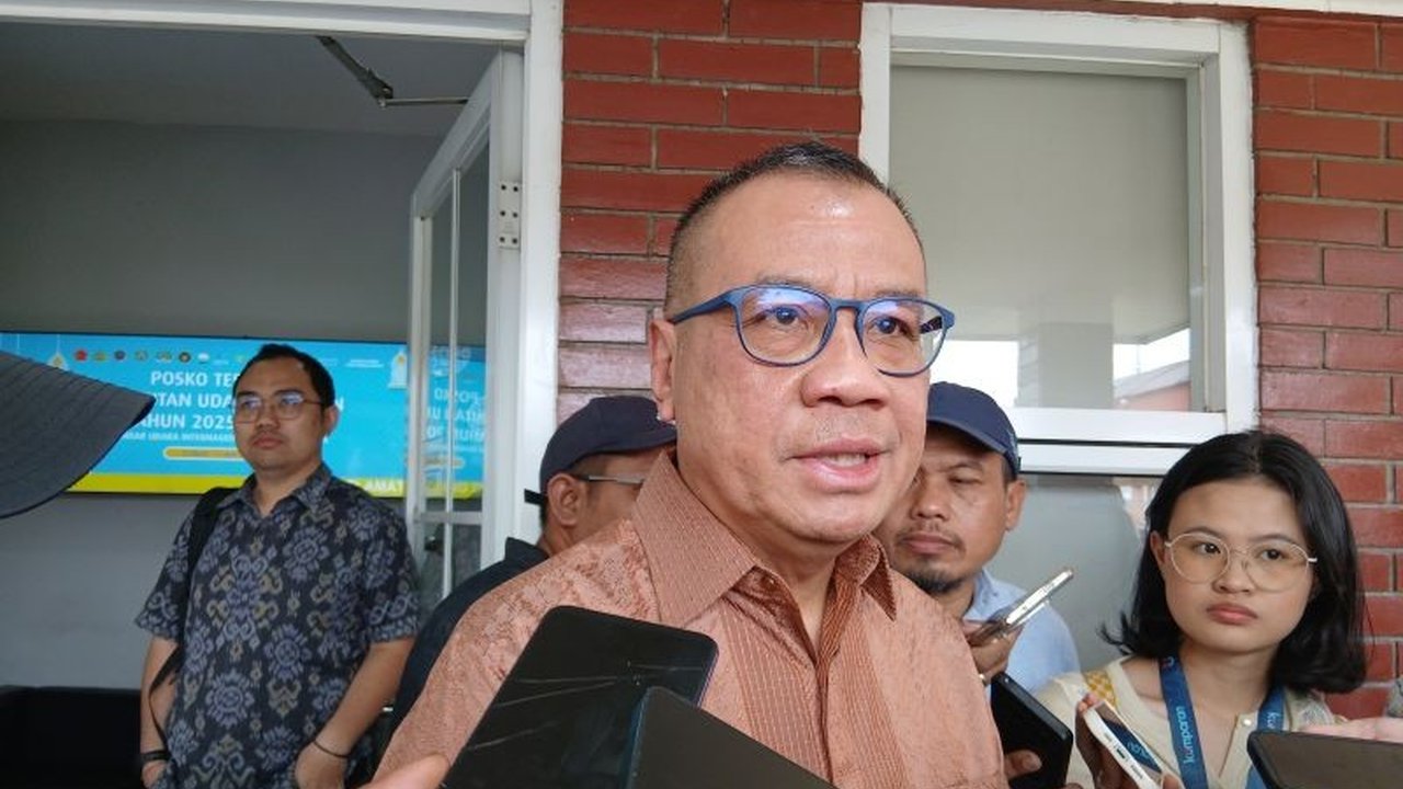 Pengoperasian Terminal 1B Bandara Soetta oleh InJourney Airports bertujuan untuk mengurai kepadatan penumpang selama periode mudik Lebaran 2025 dan menjaga keseimbangan trafik, dengan proyeksi peningkatan 9 persen dibandingkan tahun lalu.