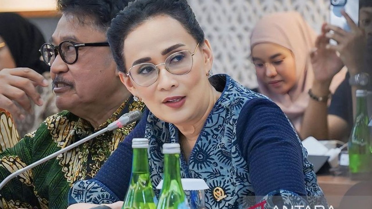 Legislator Amelia Anggraini meminta agar revisi UU TNI yang memperluas kewenangan militer tetap menghormati supremasi sipil dan hak asasi warga negara.