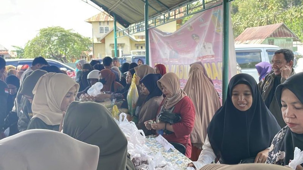 Pemerintah Kabupaten Donggala luncurkan Gerakan Pangan Murah (GPM) untuk memastikan akses masyarakat terhadap pangan berkualitas dengan harga terjangkau, menekan inflasi, dan menstabilkan harga.