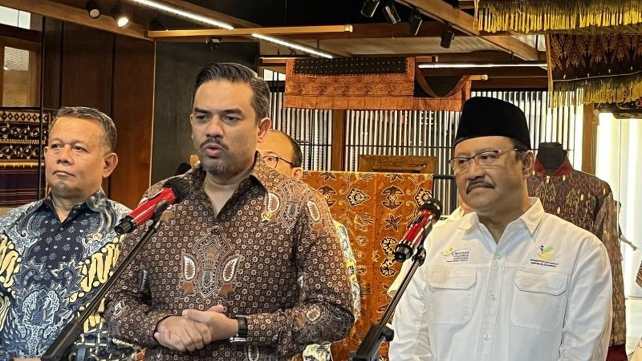 Kementerian Sosial dan Kementerian UMKM bahas strategi baru untuk tekan angka kemiskinan melalui pemberdayaan UMKM dan graduasi masyarakat.