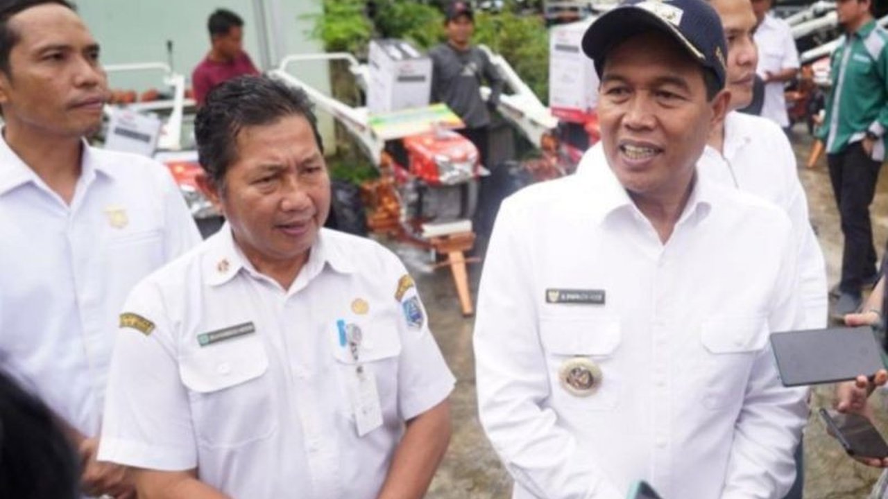 Normalisasi Sungai Amandit di Hulu Sungai Selatan, Kalimantan Selatan, diharapkan dapat meningkatkan produktivitas pangan daerah melalui perbaikan irigasi dan pencegahan genangan.