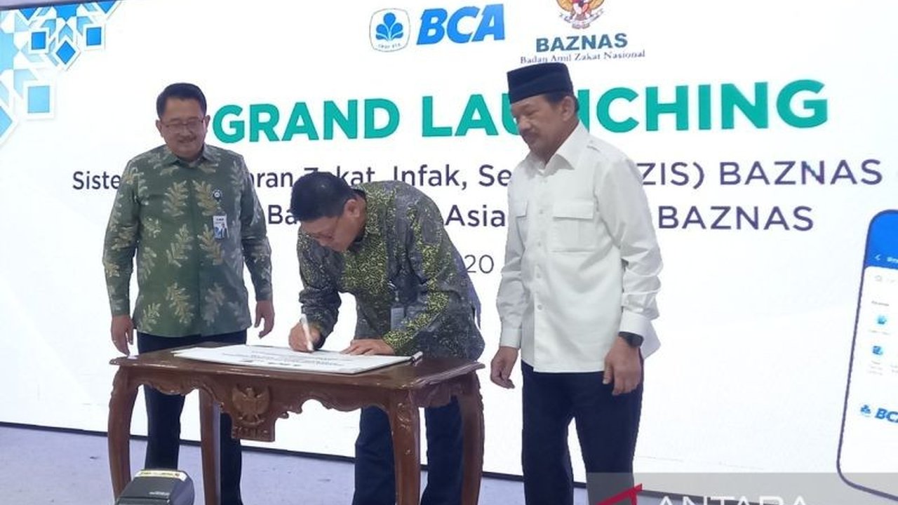 Kerja sama Baznas dan BCA diperluas untuk kemudahan donasi ZIS melalui aplikasi myBCA, menunjukkan komitmen inklusivitas dan efisiensi dalam pengumpulan dana sosial.