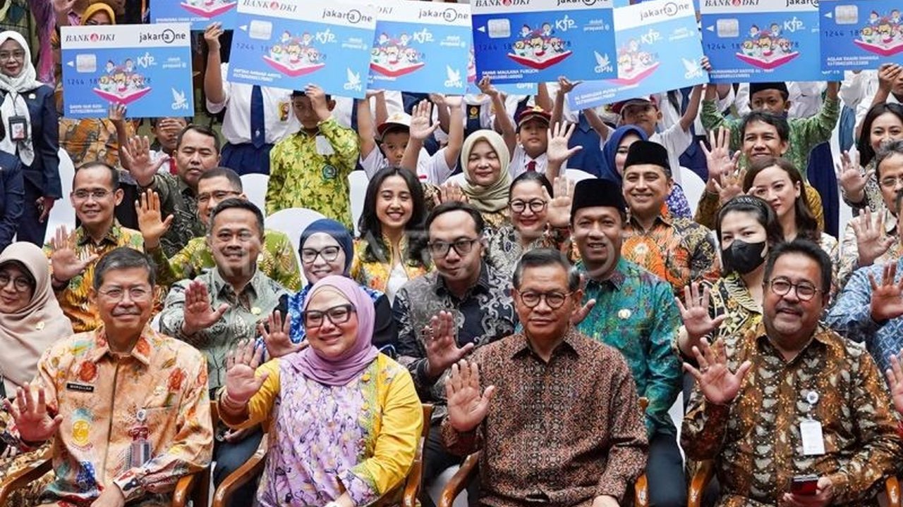 Bank DKI Salurkan KJP Plus Tahap I 2025 kepada 707.622 Siswa