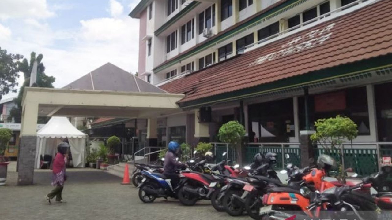 Pemerintah Kota Jakarta Timur menyediakan 65 kantor kelurahan dan 10 kantor kecamatan sebagai tempat penitipan kendaraan bagi warga yang mudik Lebaran 2025 untuk memberikan rasa aman dan nyaman.