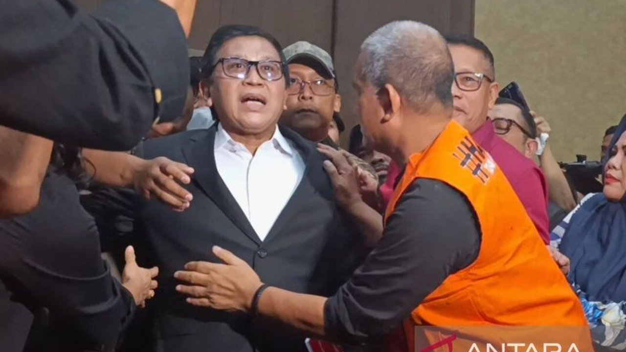 Sekjen DPP PDI Perjuangan, Hasto Kristiyanto, menyatakan kasus Harun Masiku digunakan sebagai instrumen untuk menekan dirinya, terutama setelah pernyataan kritis partai.