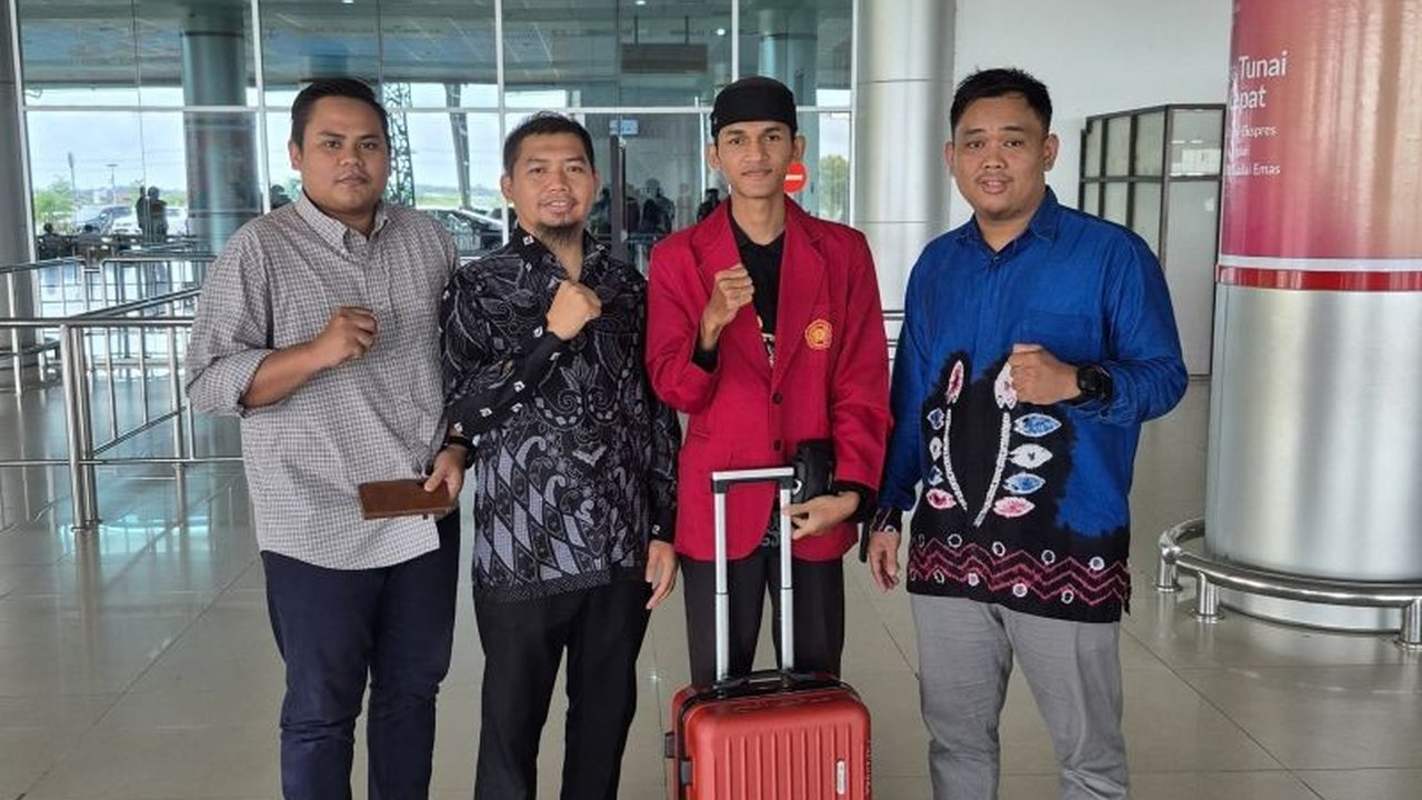 Mahasiswa Hukum Keluarga UMPR, Muhammad Syafi'i Ma'arif, raih prestasi gemilang dengan lolos ke grand final Musabaqah Hifz Qur'an (MHQ) Internasional cabang 20 Juz di Universitas Muhammadiyah Riau.