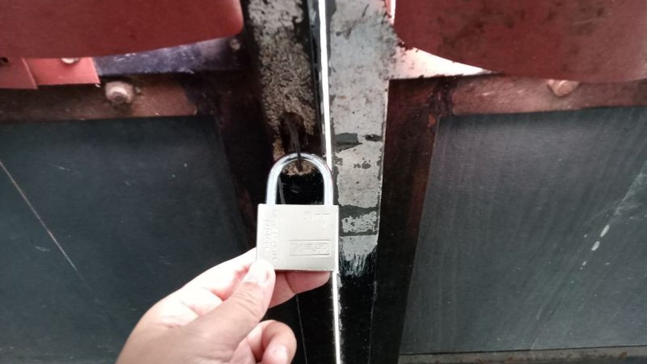 Polresta Mataram berkolaborasi dengan aparat lingkungan untuk mengamankan rumah warga yang ditinggal mudik Lebaran 2025,  mengantisipasi potensi tindak kriminal selama libur panjang.