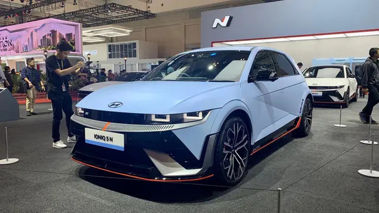 Hyundai Ioniq 5 N meluncur di GIIAS 2024 seharga Rp 1,3 miliar. (Liputan6.com/Khizbulloh Huda)