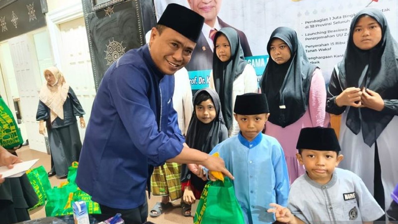 Kemenag NTB menyalurkan 37.497 paket sembako untuk masyarakat kurang mampu dalam rangka Festival Ramadan 2025, sebagai bagian dari program nasional Kementerian Agama.