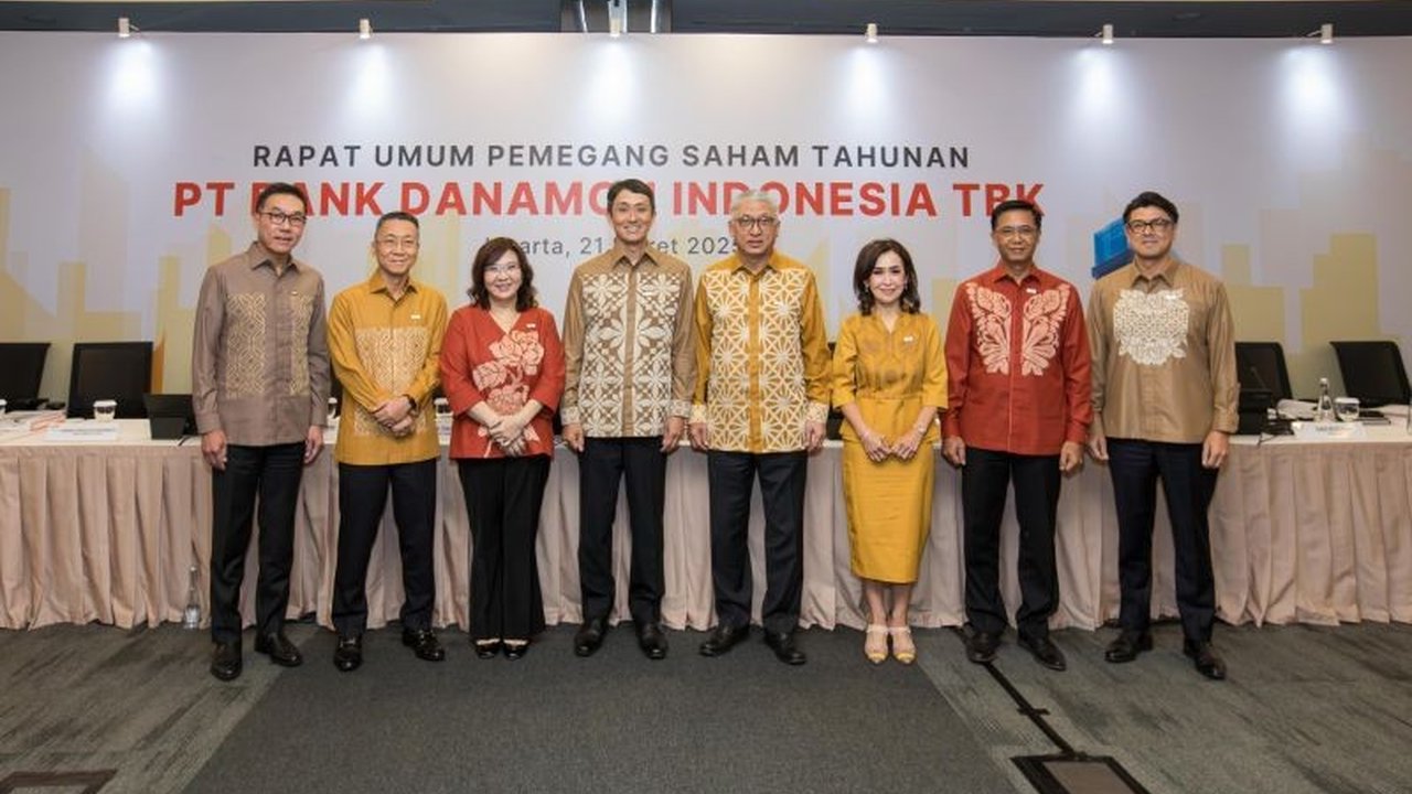 RUPST Bank Danamon menyetujui pembayaran dividen Rp1,1 triliun dan pengangkatan Yenny Siswanto sebagai Direktur baru, menggantikan Hafid Hadeli dan Muljono Tjandra.