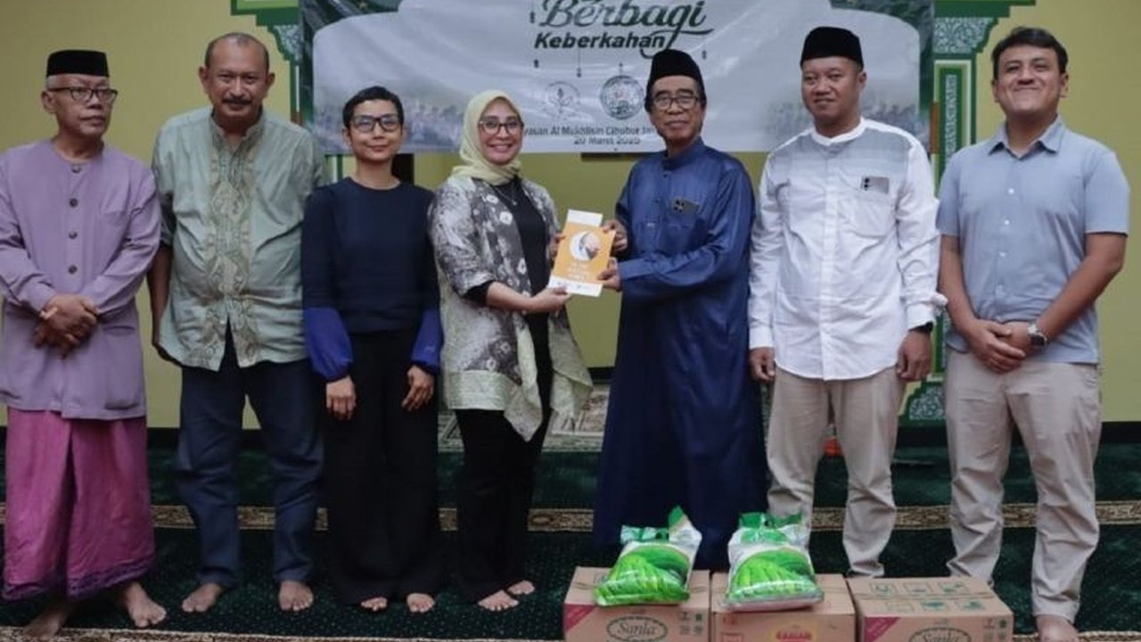 Gabungan Pengusaha Kelapa Sawit Indonesia (GAPKI) bersama Astra Agro Lestari mengenalkan manfaat kelapa sawit kepada anak-anak yatim piatu di Jakarta, sekaligus memberikan bantuan sosial dan meluruskan isu negatif seputar komoditas tersebut.