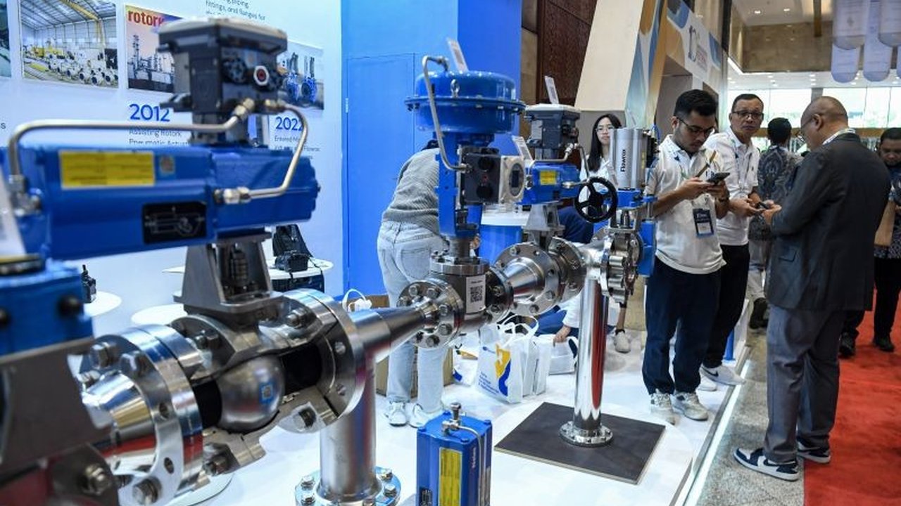 Menteri Koordinator Bidang Perekonomian Airlangga Hartarto membentuk Satgas Transisi Energi dan Ekonomi Hijau untuk mempercepat transisi energi dan ekonomi hijau serta mendukung RPJMN 2025-2029.