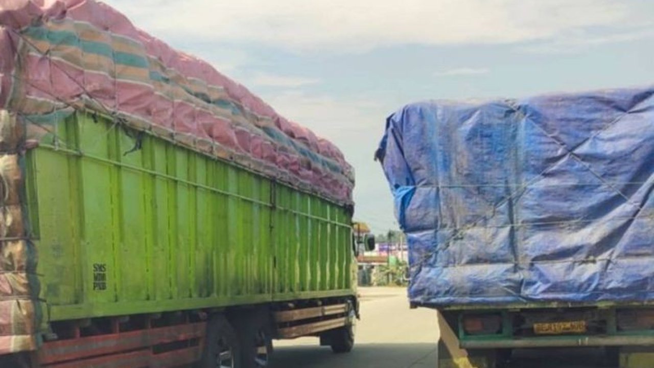 Polresta Bandarlampung memberlakukan pembatasan operasional angkutan barang mulai 24 Maret hingga 8 April 2025 untuk memastikan kelancaran arus mudik Lebaran 2025.