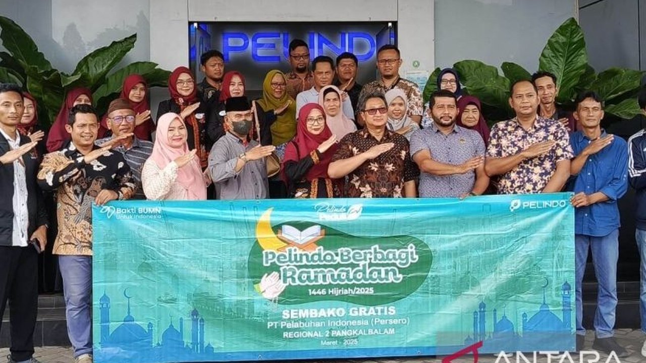 Pelindo Pangkalbalam Tebar 500 Takjil dan Santunan di Bulan Ramadhan