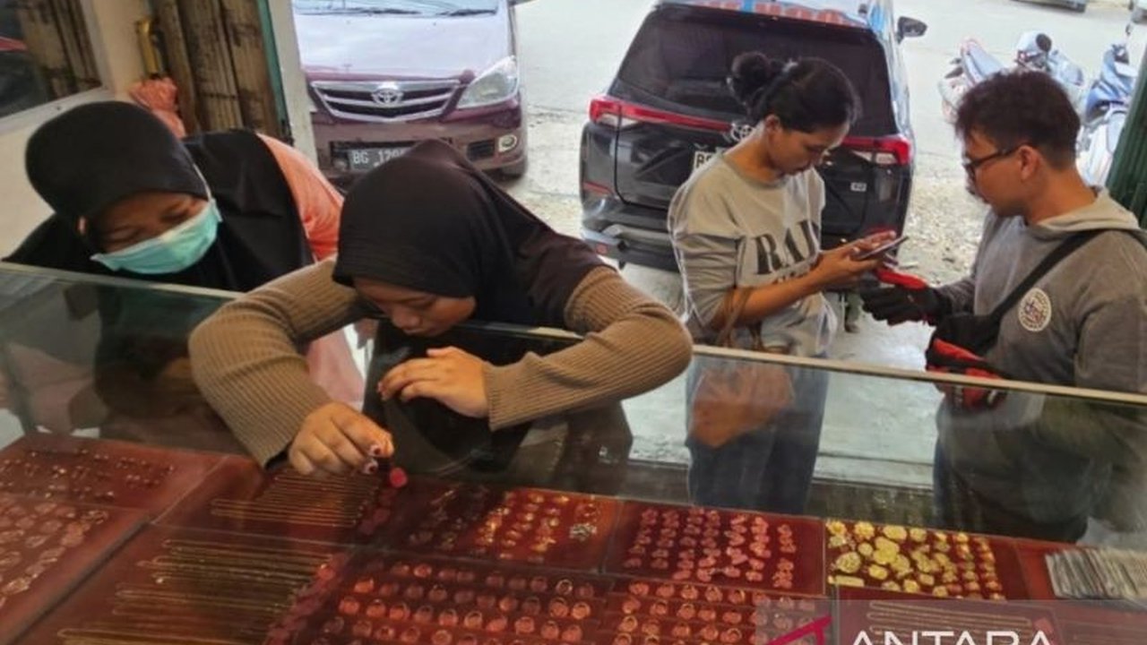 Harga Emas di Palembang Tembus Rp9 Juta Per Suku, Didorong Ketegangan Geopolitik?