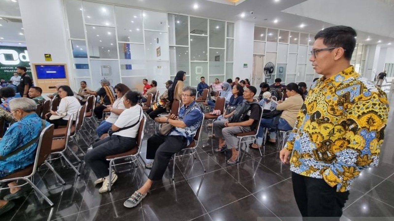 KPP Pratama Manokwari catat peningkatan signifikan pelaporan SPT tahunan 2024, mencapai 18 ribu wajib pajak berkat edukasi dan sosialisasi masif.