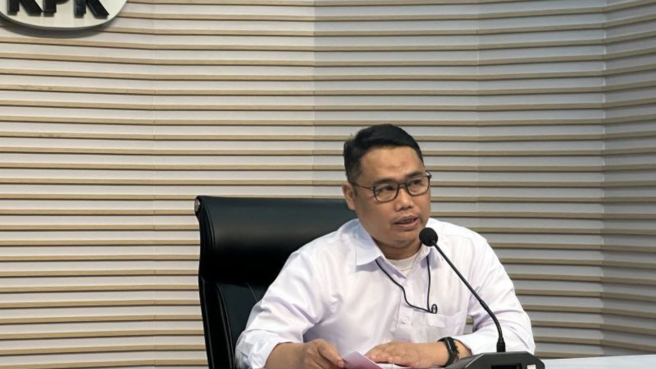 Komisi Pemberantasan Korupsi (KPK) masih mendalami keterlibatan pihak lain, termasuk mantan Menteri Perhubungan Budi Karya Sumadi, dalam kasus korupsi di Direktorat Jenderal Perkeretaapian (DJKA) Kemenhub tahun 2018-2022.