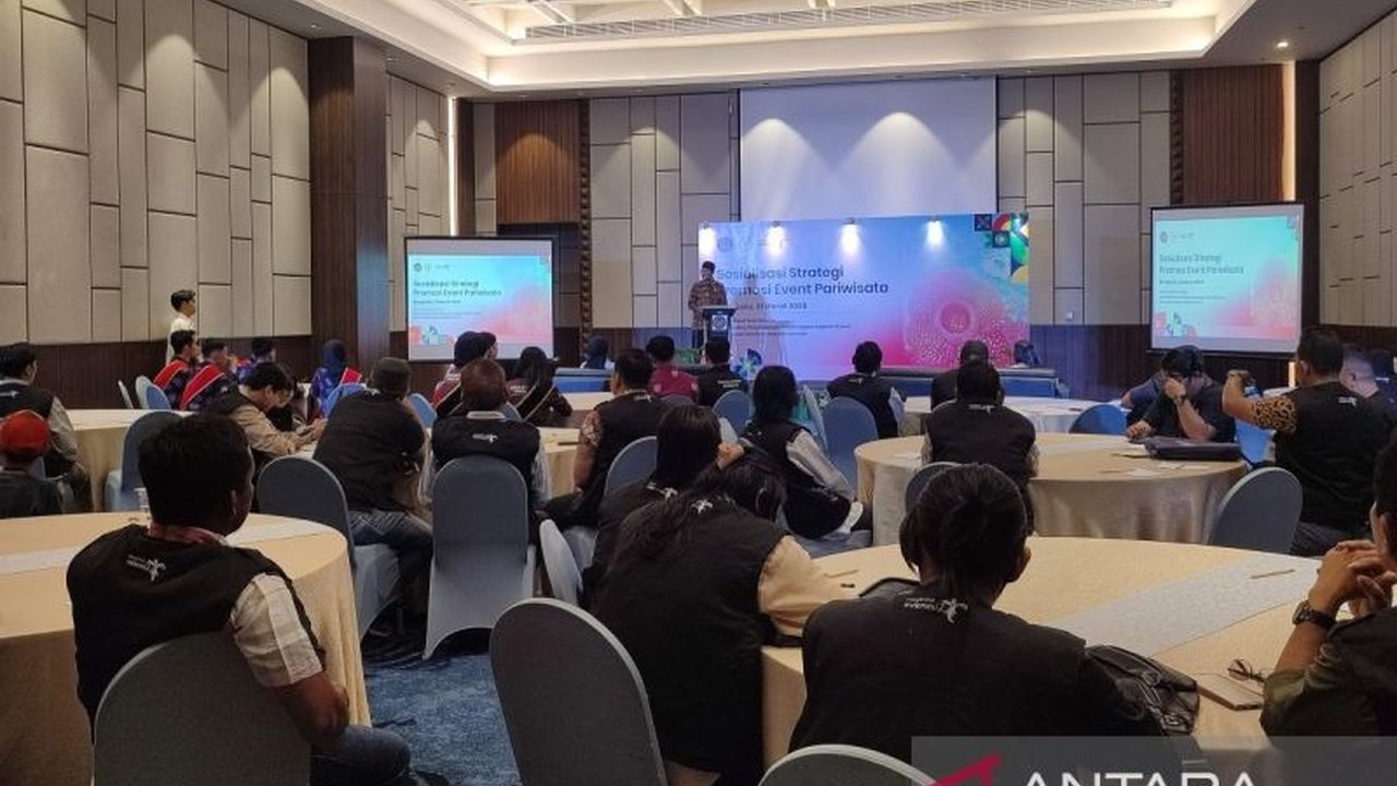 Anggota Komisi VII DPR RI, Erna Sari Dewi, bersama Kemenpar RI menggelar sosialisasi strategi promosi pariwisata Bengkulu, memanfaatkan potensi budaya dan sejarah untuk mendongkrak ekonomi lokal.