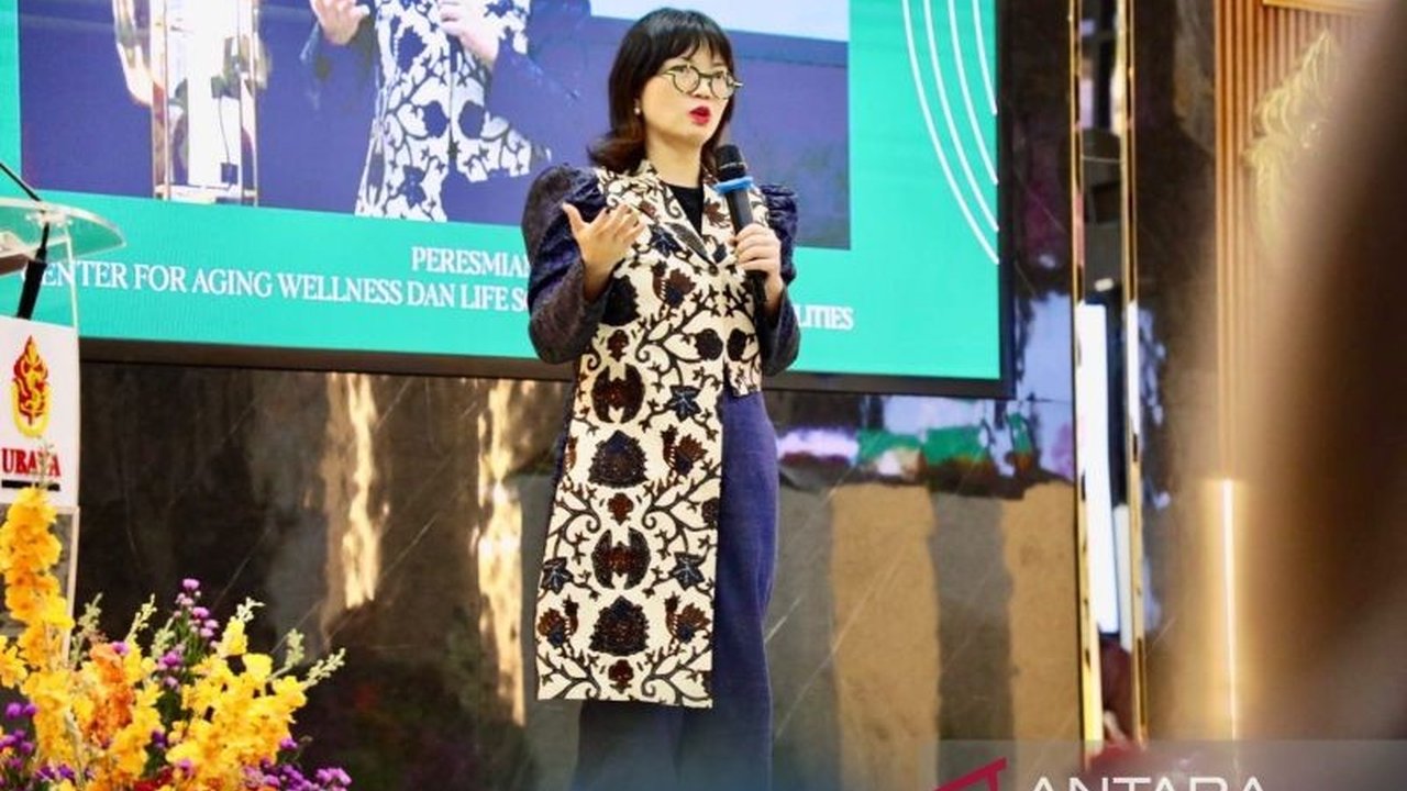 Wakil Menteri Pendidikan, Riset, dan Teknologi mendukung riset Ubaya tentang teknologi kesehatan lansia, melihatnya sebagai solusi strategis menghadapi bonus demografi dan peningkatan populasi lansia di Indonesia.