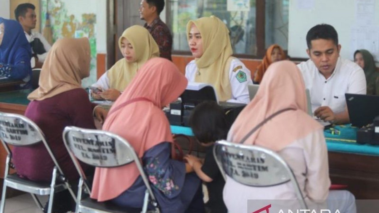 Pemerintah Kabupaten Pamekasan meluncurkan program Bidadari untuk mempercepat dan mempermudah pengurusan izin usaha, termasuk pembuatan NIB, bagi pelaku UMKM hanya dalam waktu 10 menit.