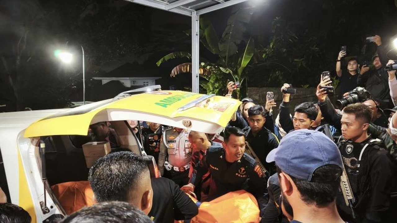 Kapolda Lampung meminta bukti terkait isu setoran judi sabung ayam kepada anggota polisi di Way Kanan yang diduga menjadi pemicu penembakan tiga polisi.