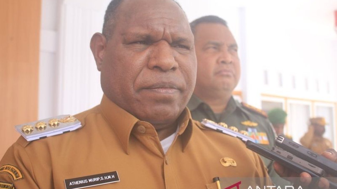 Pemerintah Kabupaten Jayawijaya memperketat larangan membawa benda tajam di Kota Wamena untuk mencegah kejahatan, dengan 300 benda tajam telah disita dalam razia.